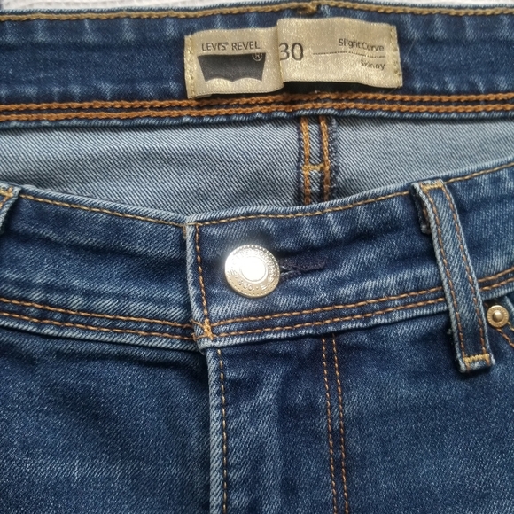 Levi's Slight Curvy Skinny Jeans - Picture 3 of 4